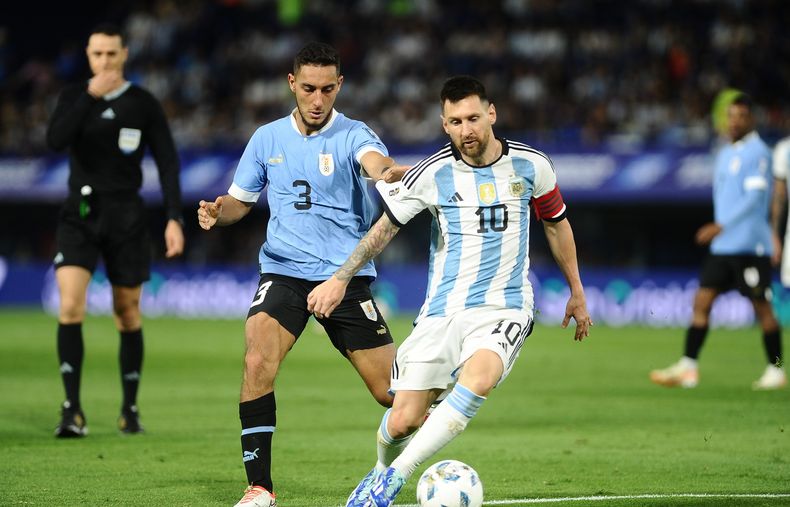 La selección de fútbol de Argentina cayó superada por Uruguay por 2 a 0