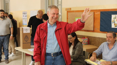 Juan Schiaretti, emitió hoy su sufragio en la provincia de Córdoba