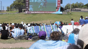 Pantalla gigante en San Rafael para ver a la Selección. Pantalla gigante en San Rafael para ver a la Selección.
