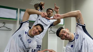 La Lepra cerró una fase de grupos inolvidable tras ganar en Bolivia y transformarse en una de las grandes sorpresas de toda la Copa Libertadores. La Lepra cerró una fase de grupos inolvidable tras ganar en Bolivia y transformarse en una de las grandes sorpresas de toda la Copa Libertadores.