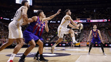 El ex base de los Dallas Mavericks y Denver Nuggets de la NBA finalizó con una planilla de 18 tantos.