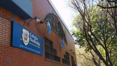 El estallido se produjo en medio de la jornada escolar