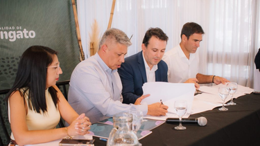 Acuerdo de financiamiento educativo en Tupungato.