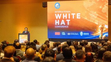 White Hat Conference 2026: Mendoza se convierte en epicentro del debate sobre seguridad informática. White Hat Conference 2026: Mendoza se convierte en epicentro del debate sobre seguridad informática.