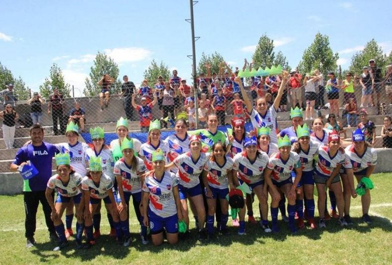 19 El Tropezón, campeonas invictas de la Copa de Oro del fútbol femenino. Miércoles 04 12 19