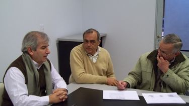 Sitio Andino | Roberto Battistón, decano Facultad Ciencias Aplicadas a la Industria, Enrique Ferraro, subsecretario de Obras Públicas de San Rafael, Horacio Pessano decano UTN San Rafael