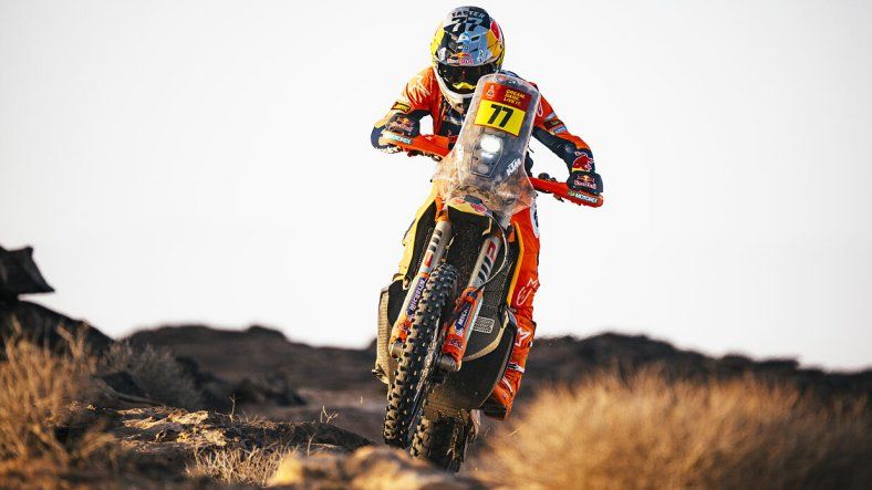 Luciano Benavides terminó sexto en la Etapa 6 y se mantiene tercero en la general del Rally Dakar 2026.
