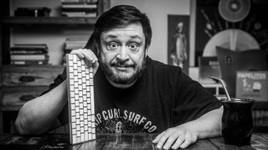 A Hernán Casciari lo plagiaron en un concurso literario y él lo consideró un homenaje.