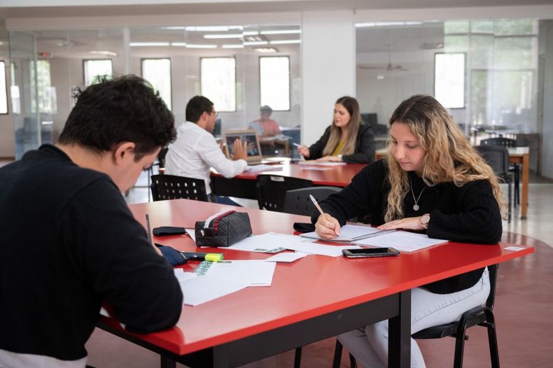 La UNCuyo abre su periodo de inscripciones para distintas carreas.