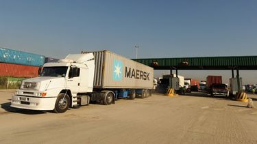 transporte de cargas en mendoza: llevar un camion a buenos aires ya cuesta mas de 2.100 pesos por kilometro