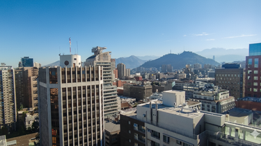 En Santiago de Chile aseguran que se nota una moderada desaceleración del turismo de compras argentino