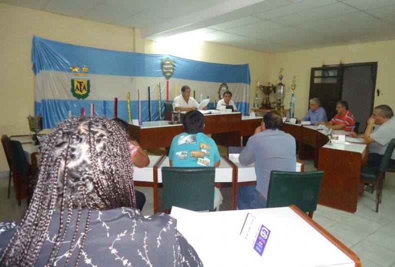 13  Se aplicarán duras sanciones en San Rafael,  a los clubes cuyos hinchas ocasionen disturbios o incidentes en las canchas de fútbol--- Viernes 22-03-13