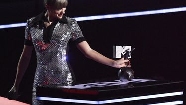 Taylor Swift brilló en los MTV Europe Music Awards.