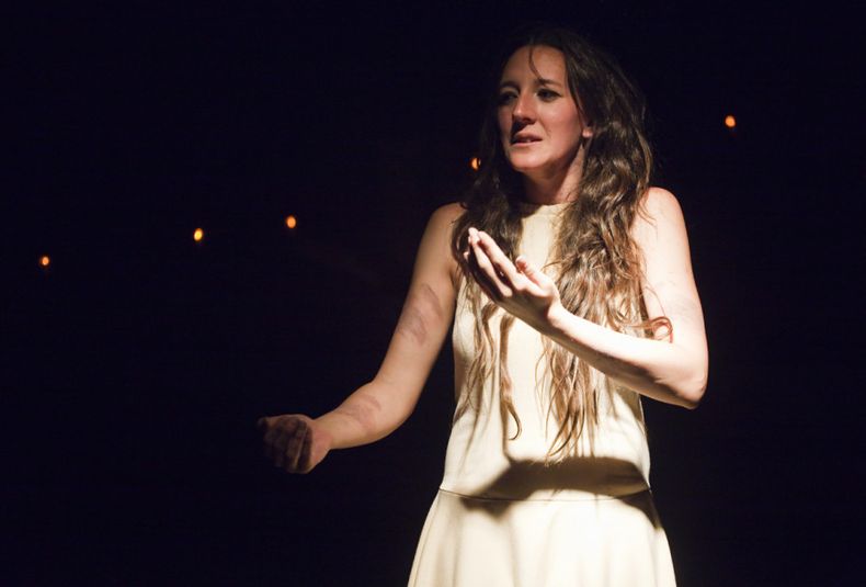 Bendita tú eres. Unipersonal, teatro, sala Ana Frank