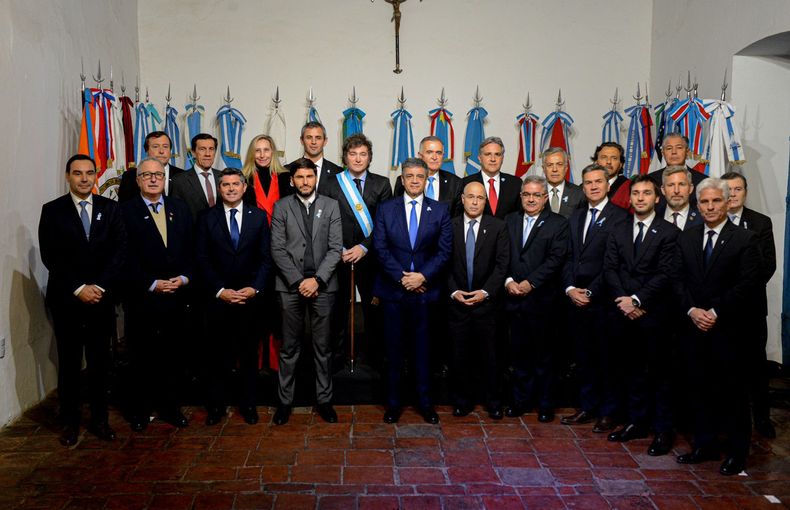 Javier Milei volver&aacute; a verse las caras con los gobernadores este 9 de Julio.