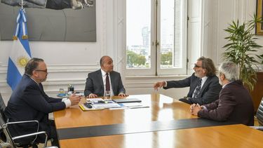Kulfas llamó a deconstruir mitos sobre la minería en el marco de un diálogo sin violencia