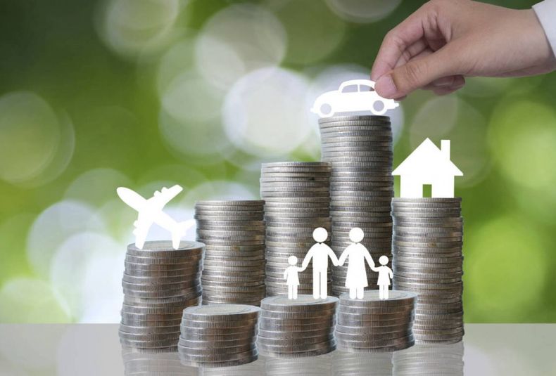 Ahorro inversion financias dinero familia seguros