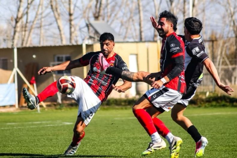 FADEP no pudo con Cipolletti e igualó en un partido durísimo por el Torneo Federal A