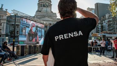 Salió el decreto que suspende la pauta oficial.