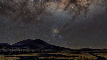 El cielo de La Payunia, en Malargüe (Gentileza). El cielo de La Payunia, en Malargüe (Gentileza).