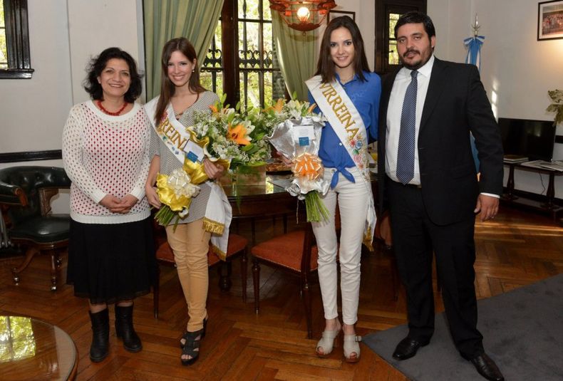 Reinas con la ministra de cultural