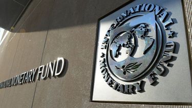 El FMI pronostica que el año que viene la economía argentina caerá un 1,6%