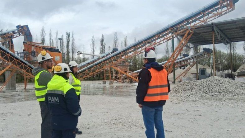 Se proyecta la creación de 65.000 empleos para 2033, impulsada por proyectos de cobre y litio. Se proyecta la creación de 65.000 empleos para 2033, impulsada por proyectos de cobre y litio.