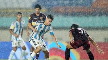 Sigue en carrera.
