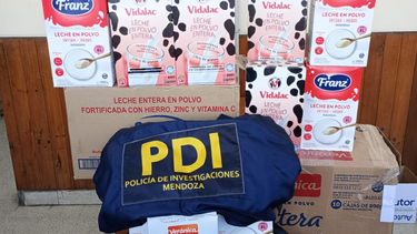 las vendian en guaymallen: secuestraron casi 40 cajas de leche enviadas por nacion