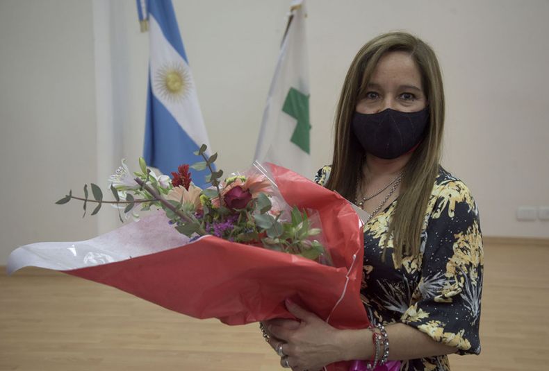Ministra de Salud, Desarrollo Social y Deportes, Ana María Nadal, puso en funciones a la nueva directora del Hospital Ramón Carrillo, Beatriz Montenegro