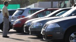 La financiación de autos nuevos y usados cayó al mínimo del año en octubre
