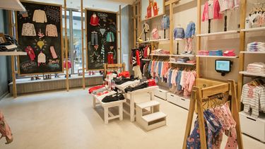 Las jugueterías, en alerta: los regalos por el Día del Niño apuntan más a la ropa