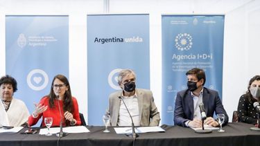Destinan más de $967 millones para vinculación entre grupos de investigación y sector productivo