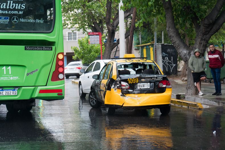 El choque se produjo en calle Peltier, antes de Belgrano.