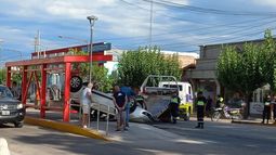 Aparatoso accidente de un conductor que iba alcoholizado y con droga en Guaymallén