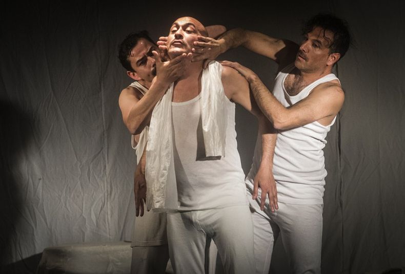 El Portón, `Los locos` Lautaro Ocaña,Teatro Las Sillas 005