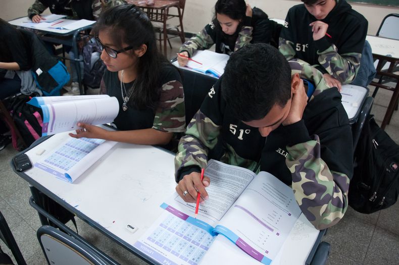 El 95% de los aspirantes a Secundaria para 2023 ya tiene su banco asignado
