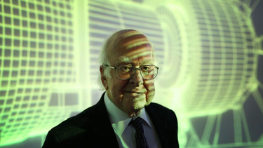 Murió Peter Higgs, el físico detrás de la partícula de Dios