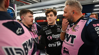 Franco Colapinto vuelve a correr en Suzuka tras su 10° puesto en China. Franco Colapinto vuelve a correr en Suzuka tras su 10° puesto en China.