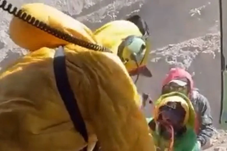 El rescate se concretó a más de 4.200 metros de altura, en plena Cuesta Brava.