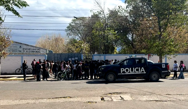 Los padres de estudiantes que realicen amenazas deber&aacute;n responder econ&oacute;micamente por los costos de los operativos.