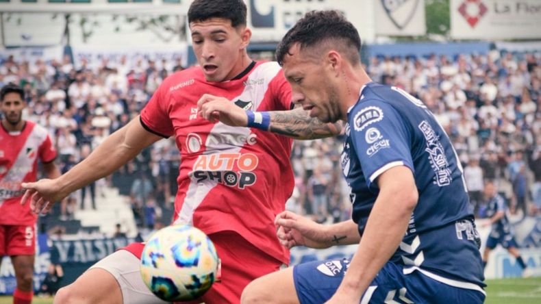 El Botellero no pudo imponer su fútbol.