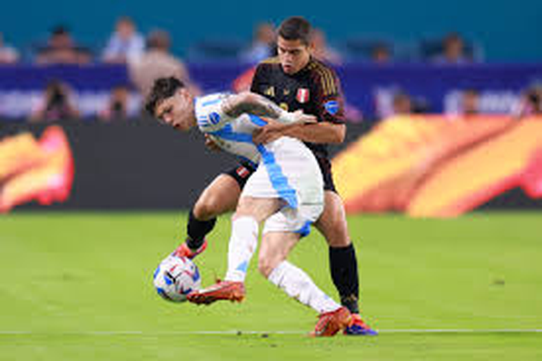 Ale Garnacho busca encontrar su fútbol en el equipo.