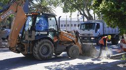 Paciencia y desvíos: el Hospital Notti cambia su acceso por obras en Guaymallén.