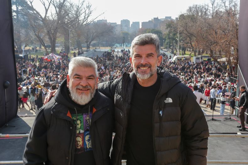 La Ciudad de Mendoza, en conjunto con el Gobierno provincial y Cultura, llevó a cabo una peña folclórica