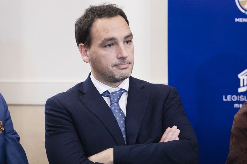 El Ministro de Salud de Mendoza dialogó con la prensa y fijó una postura frente al problema.