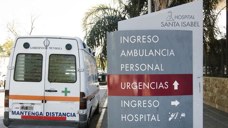 La lesión de extrema gravedad motivó su traslado de urgencia a la Clínica Santa Isabel de Hungría