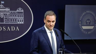 Javier Milei prohibió el uso del lenguaje inclusivo en la administración pública.