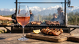 El anti-Malbec para el asado: 5 cepas rebeldes para un maridaje inolvidable