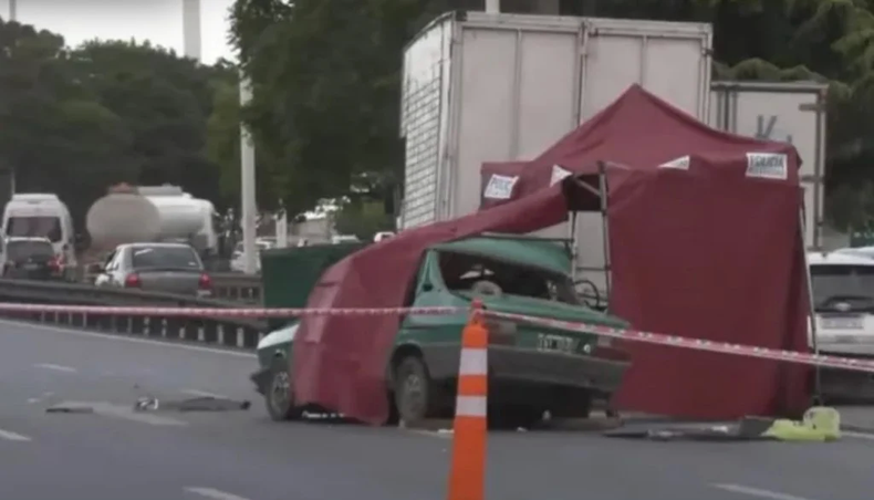 Fatal accidente: dos muertos y un herido internado en grave estado.